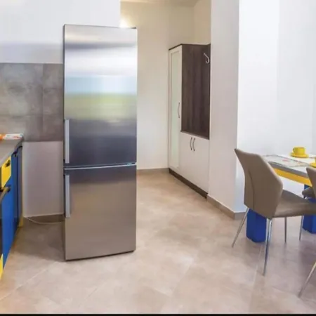 Apartment Grljusic - One Bedroom 208 Makarska